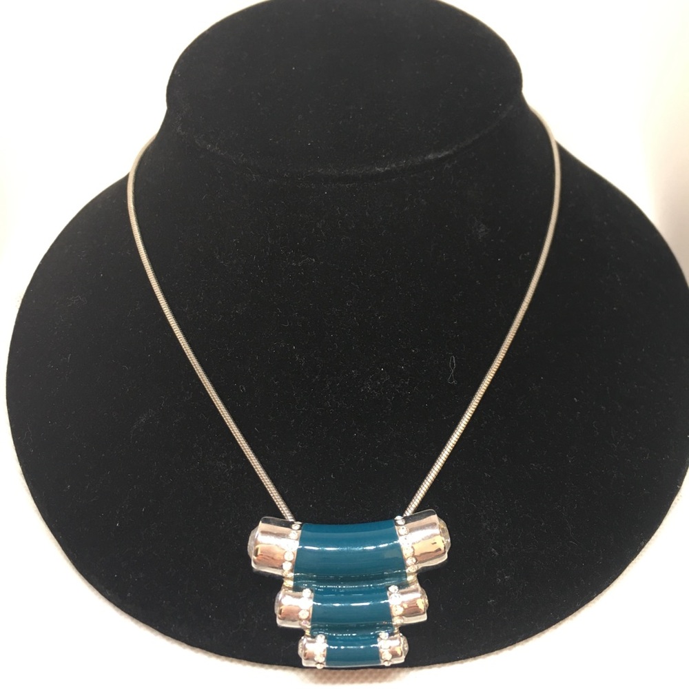 Queue Necklace